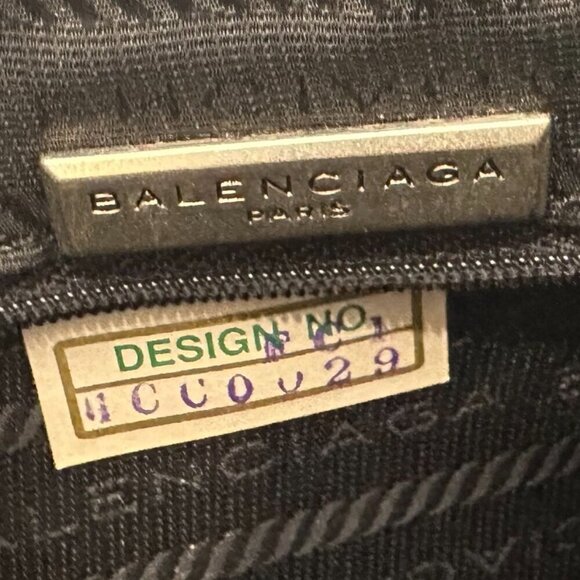 Women's Balenciaga Black Leather Tote - Picture 15 of 16